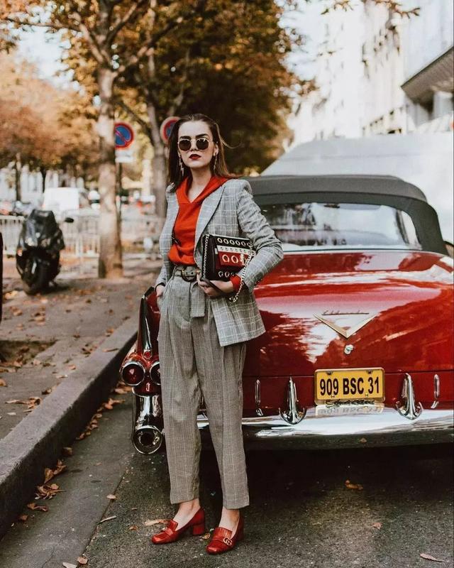 卫衣如何穿搭才好看（几十种冬季卫衣内搭穿法）(99)