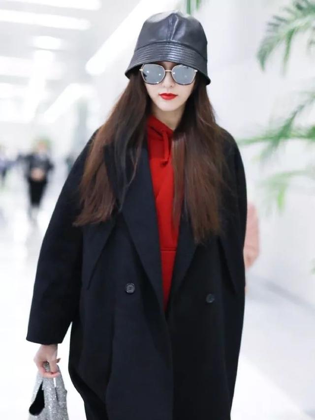 卫衣如何穿搭才好看（几十种冬季卫衣内搭穿法）(10)