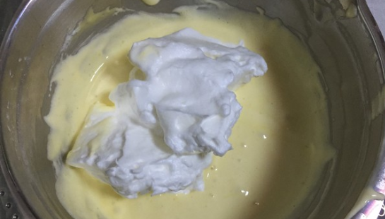 家用烤箱怎样烤蛋糕,家用烤箱烤蛋糕多少度?多少分钟?图10