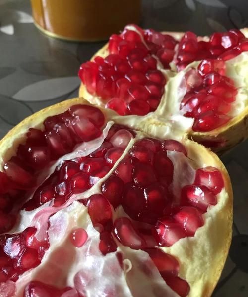 软籽石榴怎么看坏没坏