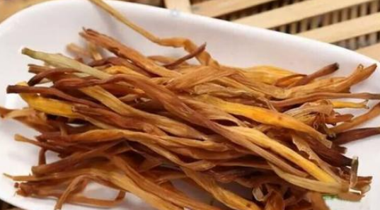 金针菜怎么吃,金针菜食用注意事项图3