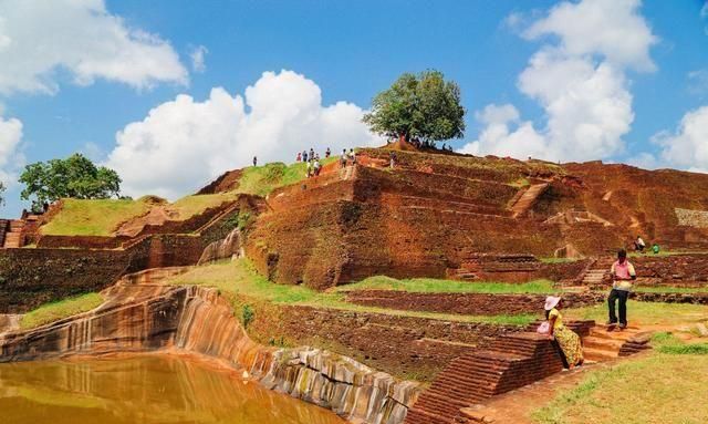 不愧是世界第八大奇迹是什么梗