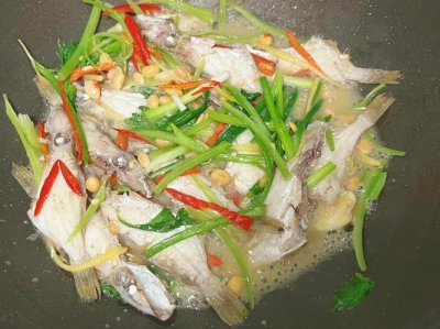 ​剥皮鱼的做法有哪些