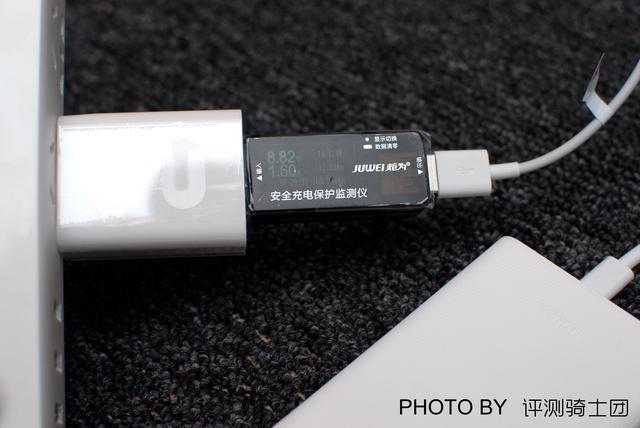 荣耀手机充电只能是快充吗(荣耀移动电源2的18W双向快充)(10)