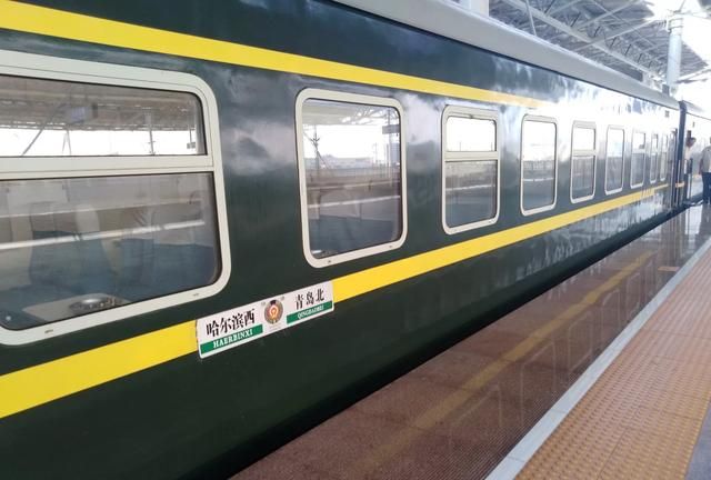 一张身份证可以买两张火车票吗,一张身份证可以买两张一票直达的车票吗?图4