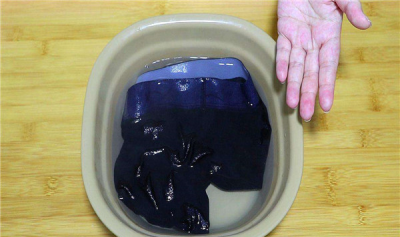 ​洗内裤的盆能洗亵服吗 洗内裤的注重事项