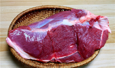 ​牛肉能和螃蟹所有吃吗 能，没有会涌现没有良反映_味讲鲜美