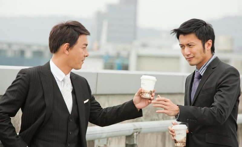 谢霆锋主演的电视剧(谢霆锋三度合作张卫健)