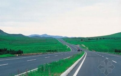 ​一级公路和二级公路的区别，高速线和低速线的区别？