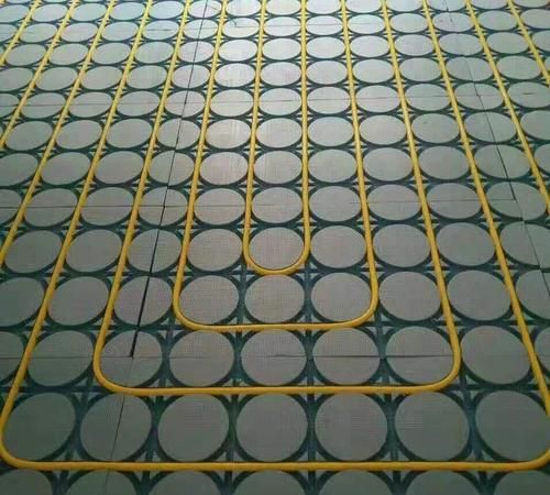 上下层都有地暖中间关闭会冻裂吗