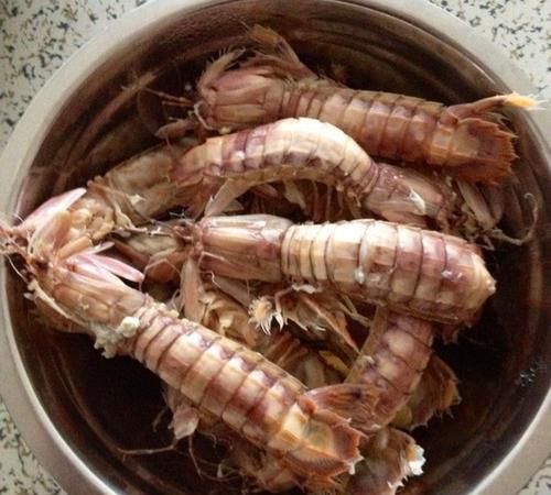 姜葱皮皮虾煮多久