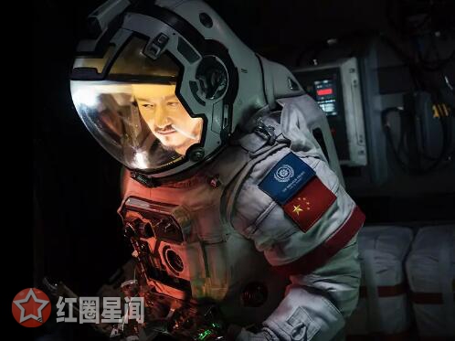 流浪地球结局是什么 吴京闯进太空拯救人类文明