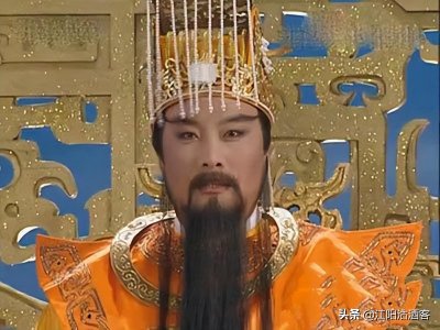 ​被问贵姓必须回答免贵吗（问贵姓时有哪个姓不用说免贵）