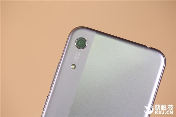 荣耀畅玩8a手机发布会（799元荣耀畅玩8A上手）(11)