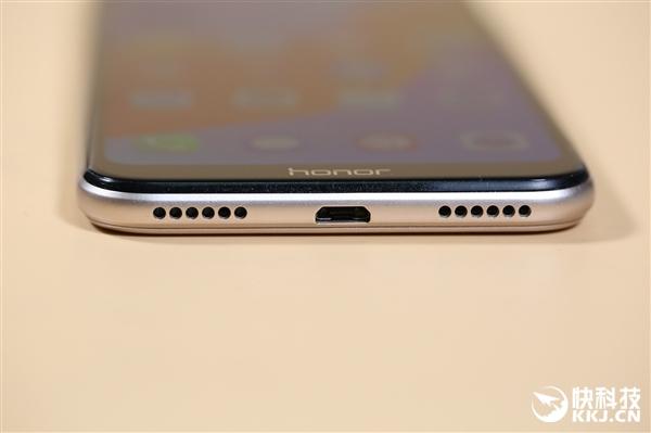 荣耀畅玩8a手机发布会（799元荣耀畅玩8A上手）(15)