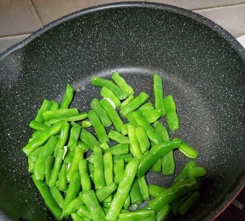 四季豆没熟透吃了会中毒吗