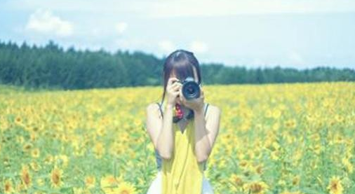 游玩发朋友圈的句子,一家人出去游玩怎么发朋友圈图2