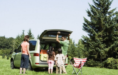 ​游玩发朋友圈的句子,一家人出去游玩怎么发朋友圈