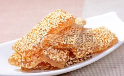 ​牛皮糖是什么材料做的,牛皮糖的做法窍门