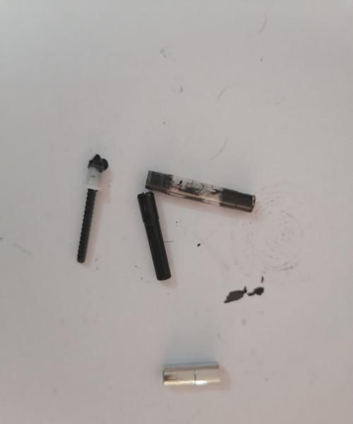 手上弄上钢笔水用什么可以洗掉