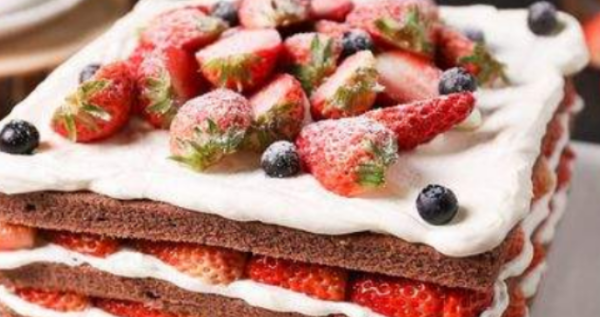 蛋糕需要放冰箱保存,蛋糕吃不完可以放冰箱里吗图4