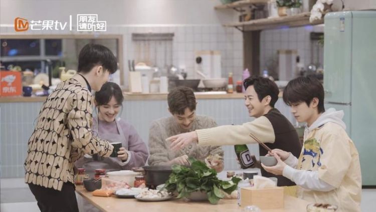 在手机上听广播的APP哪个比较好啊