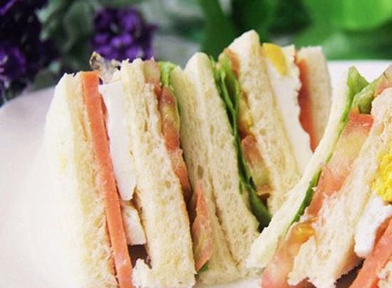 三明治里可以放什么蔬菜