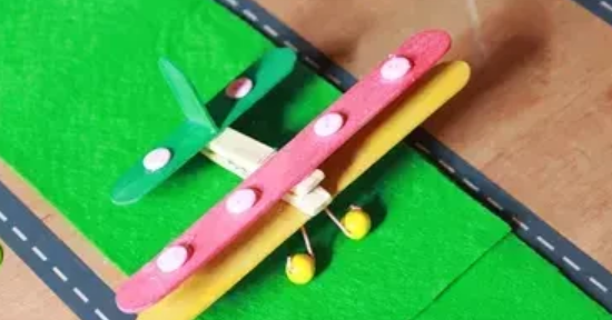 酸奶瓶做手工作品怎么做,塑料瓶变废为宝的手工小创意简单又漂亮图9