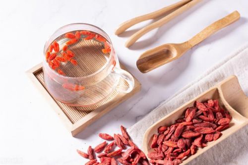 女人保养卵巢吃什么最好(女人保养卵巢吃什么药)-第1张图片-