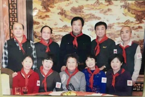 关于红领巾的故事简短_关于红领巾的故事30字-第1张图片-