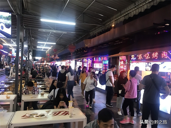 贵阳青云路美食街(贵阳本地人去的美食街)