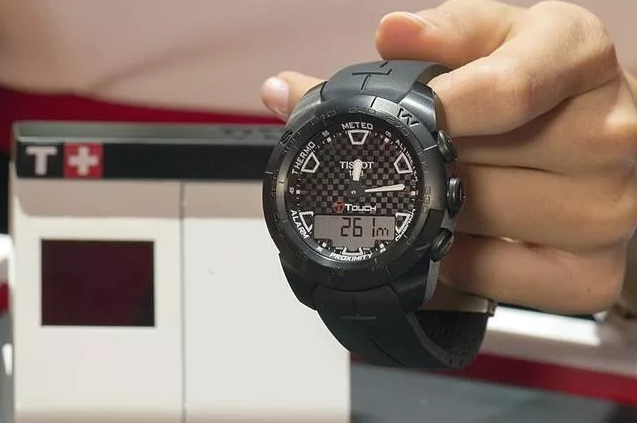 戴手表的含义寓意是什么(男人开始戴表了象征什么)