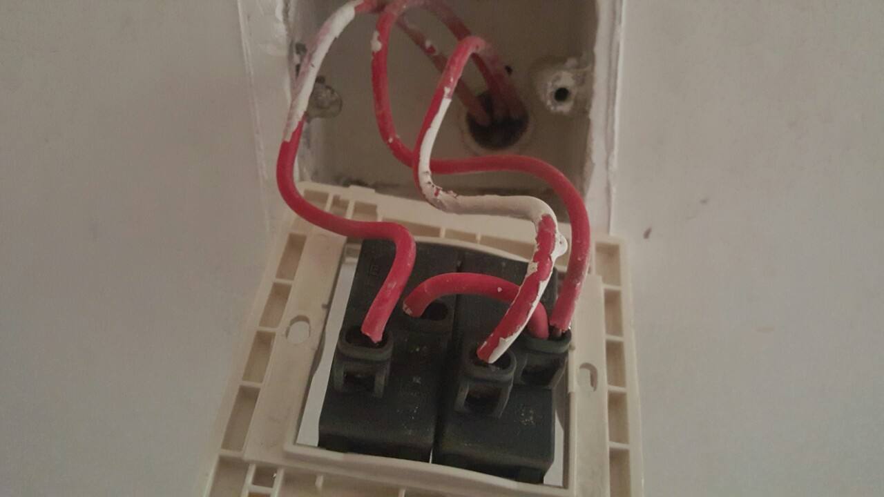 灯关了还一闪一闪的是怎么回事