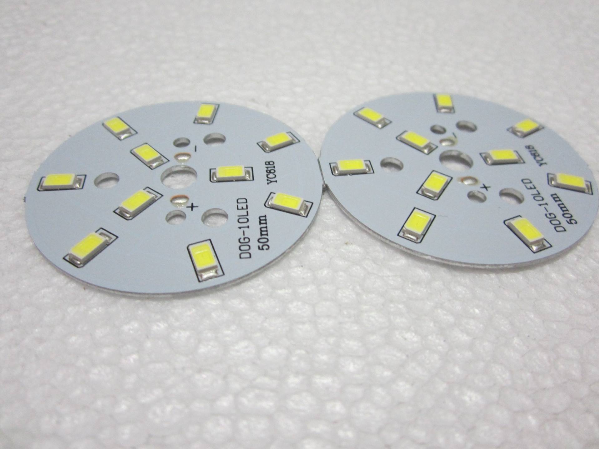 灯关了还一闪一闪的是怎么回事