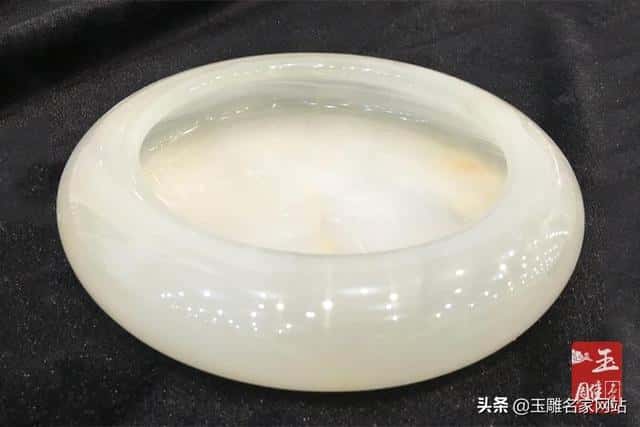 阿富汗玉值钱吗-(阿富汗玉是什么玉)