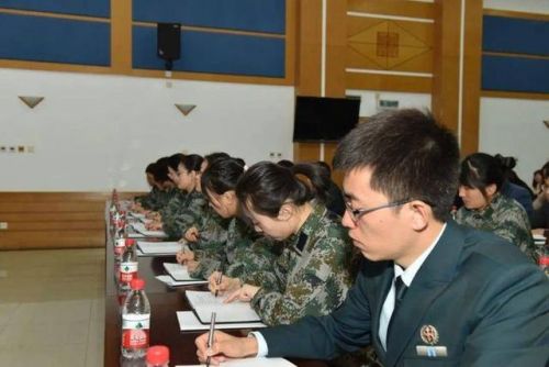 考部队文职哪个培训机构好点(部队文职考试培训班有用吗)-第1张图片-