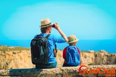 ​我的爸爸作文300字三年级写人 我的爸爸作文300字三年级优秀