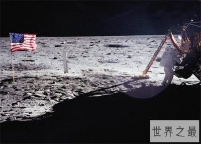 ​世界上第一个登上月球的人是谁，宇航员的一小步人类的一大步
