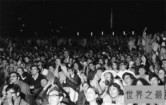 世界上第一个登上月球的人是谁,宇航员的一小步人类的一大步