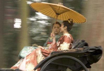 ​艺伎回忆录剧情介绍 初桃大结局离开了东京