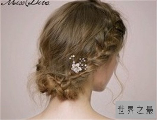 还在为刘海中长期烦恼吗 ，刘海编发教程来了，码住慢慢看吧