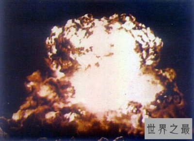 ​中国第一颗氢弹，爆炸威力相当于300万吨TNT烈性炸药