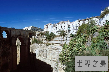 全球最美的十大小镇,恐怖得建在了悬崖上!