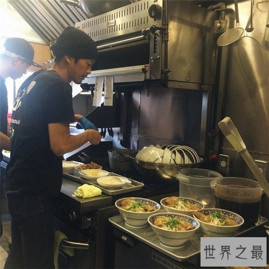 世界上十大最有趣的拉面餐厅,最奇葩的就是酒吧里开面馆
