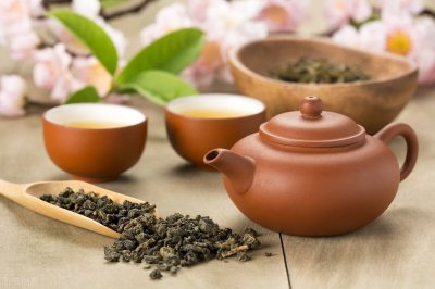 ​隔夜茶的作用和功效（今天才知道，原来隔夜茶作用这么厉害，解决了男人女人的