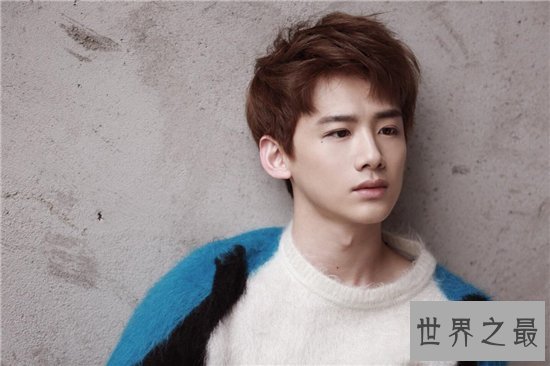 亚洲十大帅哥排行榜,小白侧脸帅的让人无法自拔!