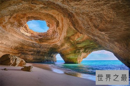 世界最神奇的10个海滩,黑色的沙滩你敢去么