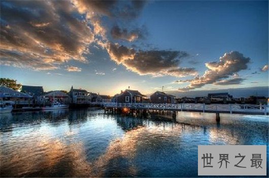 世界最神奇的10个海滩,黑色的沙滩你敢去么