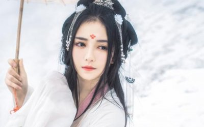 ​古典言情故事《妃撩不可之冷王拐回家》第九章 媚色天成