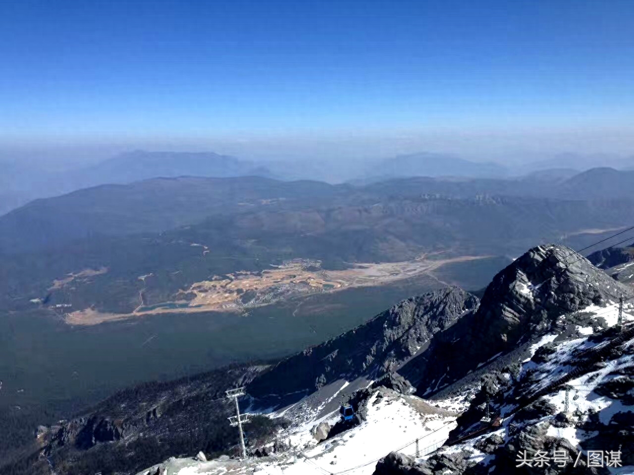 玉龙雪山上最大规模的一次殉情，12对青年男女因爱而死，这个故事是真的吗